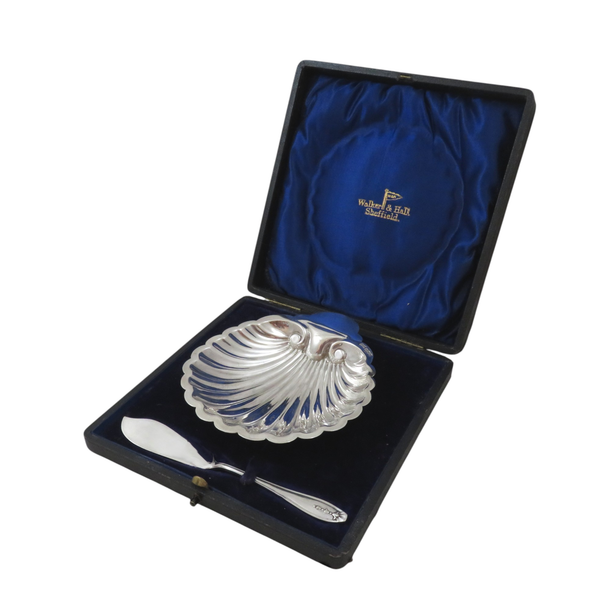 Antique Sterling Silver Shell Butter Dish & Knife in Case 1917