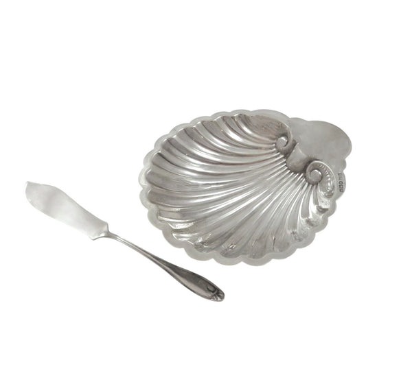 Antique Sterling Silver Shell Butter Dish & Knife in Case 1917