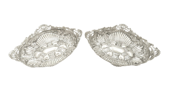 Pair of Antique Edwardian Sterling Silver Dishes / Bowls 1904