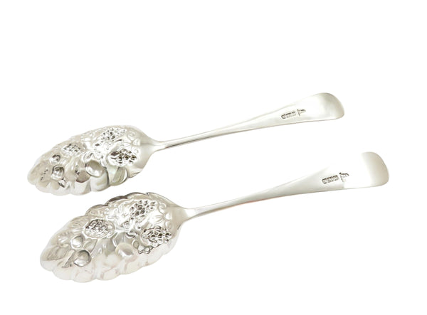 Pair of Antique Edwardian Sterling Silver Berry Spoons in Case 1905